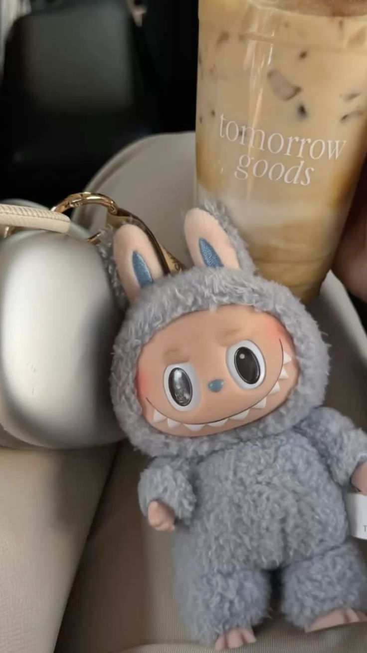 Labubu The Monsters Tasty Macarons Vinyl Plush Pendant Single Blind Box